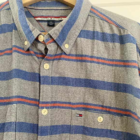 Men's Tommy Hilfiger Button Down - NWOT - Picture 4 of 9